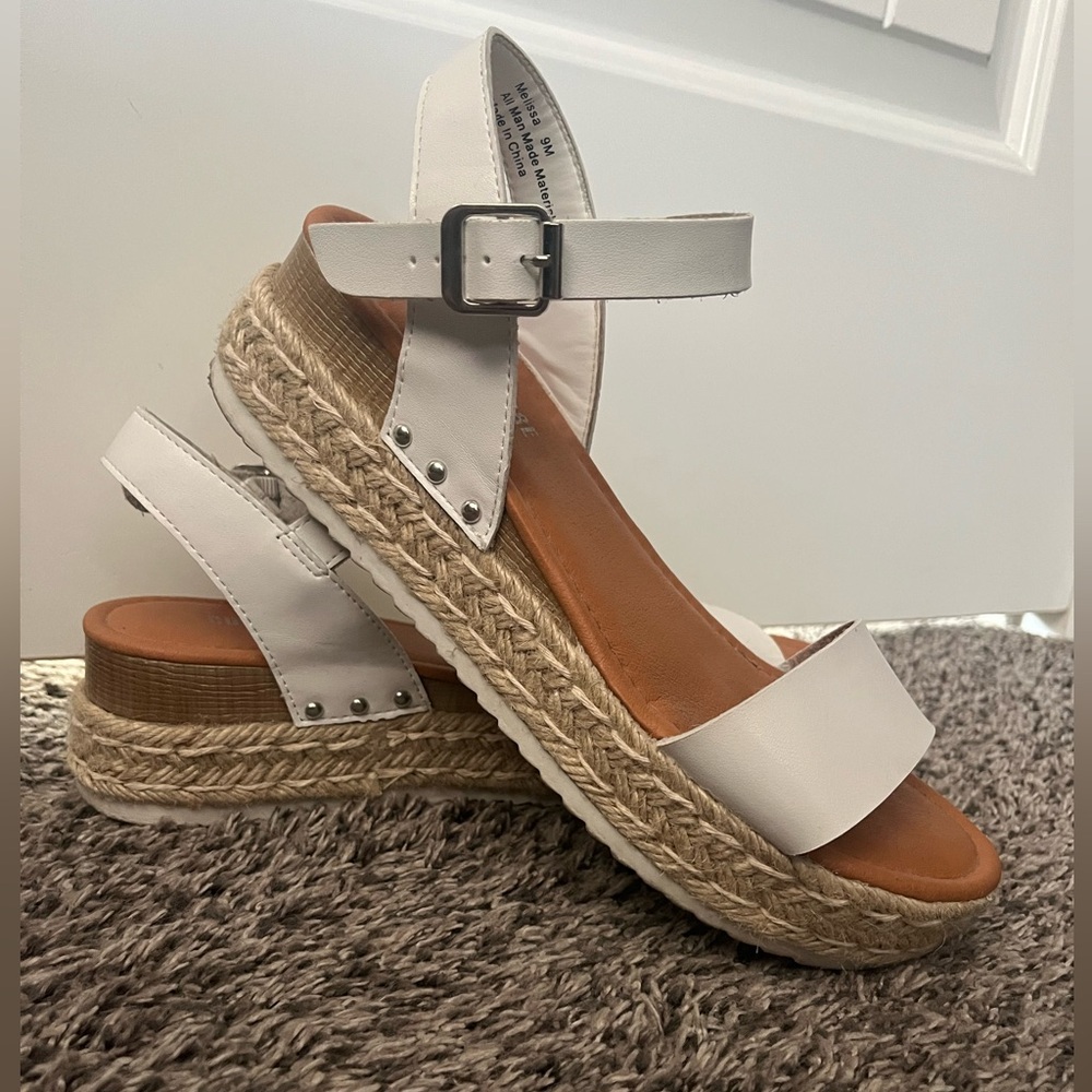 Elegant White Espadrille Sandals